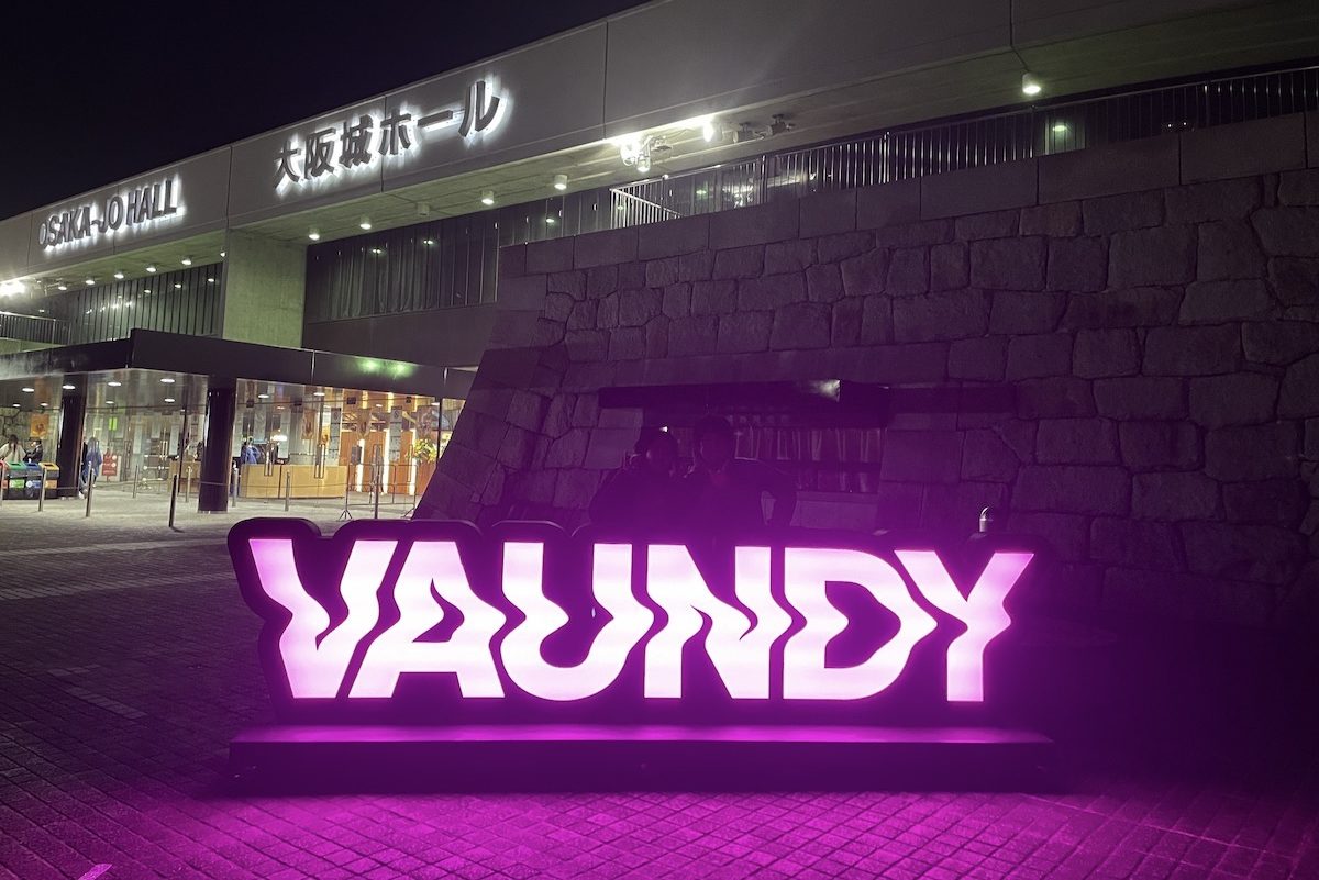 Vaundyライブ2023/大阪城ホール2日目に行ってきました！“replica 